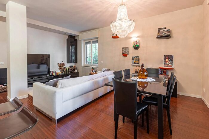 Appartamento con 5 locali in vendita in Verona, Verona