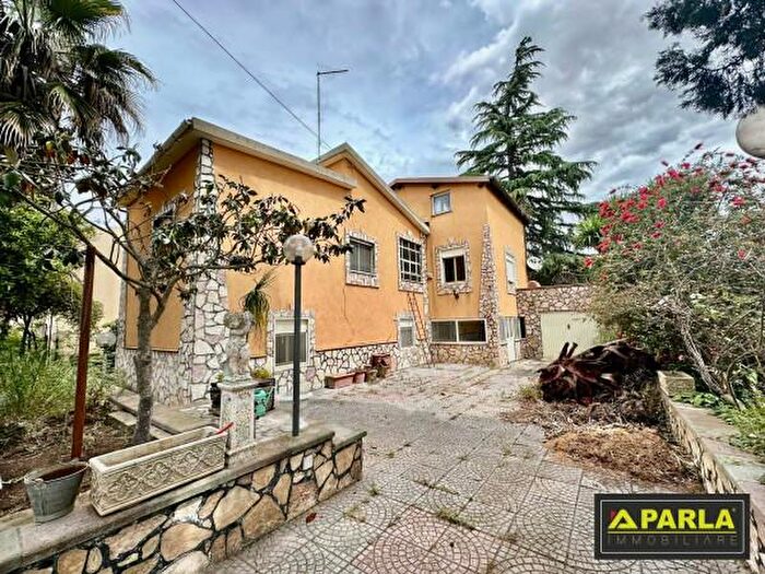 Casa con 6 locali in vendita in Via Rinazzi, Canicatti
