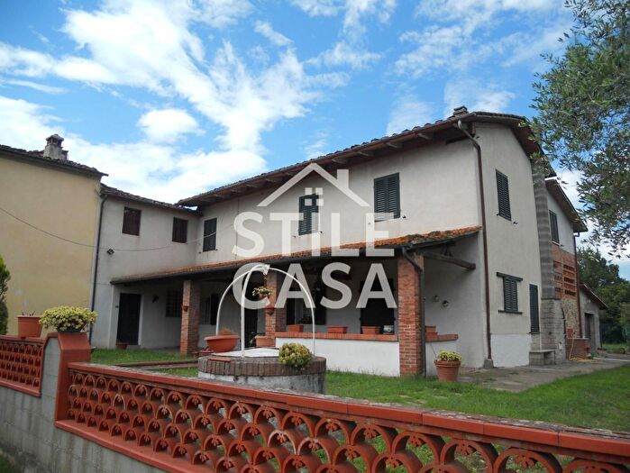 Casa con 7 locali in vendita in Ia Mazzei, Altopascio