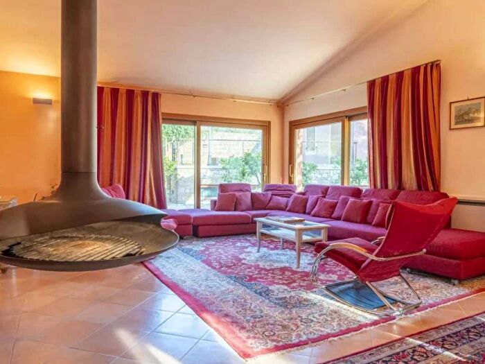 Appartamento trilocale in affitto in Strada del Pian del Lago, Agostoli Montalbuccio, Siena