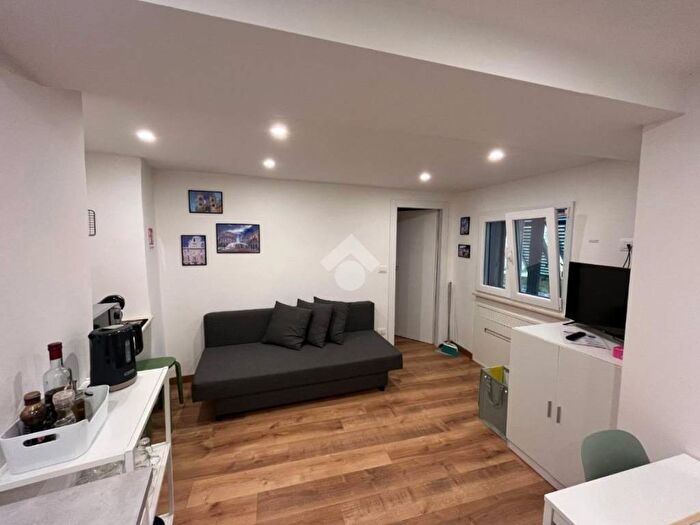 Appartamento bilocale in affitto in Vico dei Casareggio, Molo, Genova