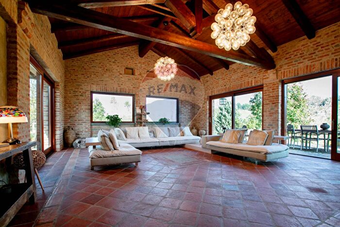 Casa con 15 locali in vendita in Località Valleversa C, Asti