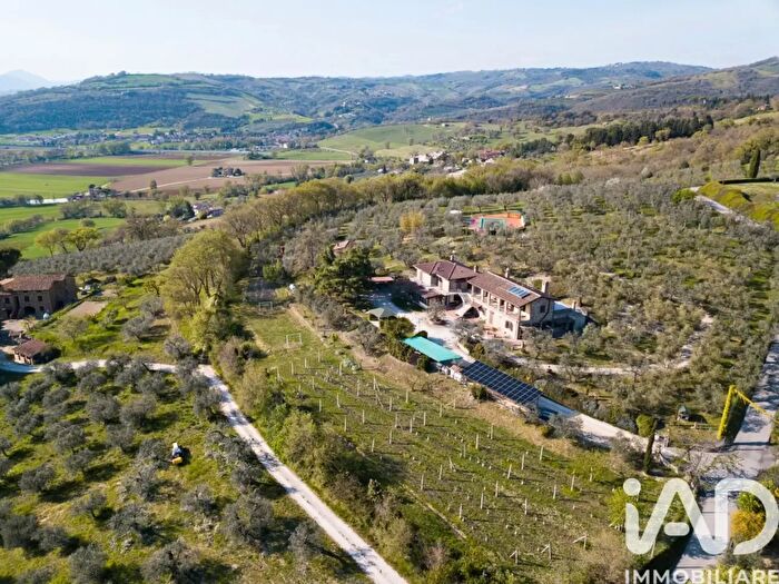 Casa con 11 locali in vendita in Via Rocca SantAngelo, Assisi