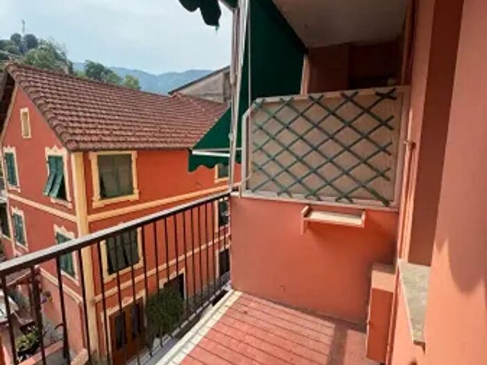 Appartamento quadrilocale in vendita in Via Augusto Cavenna, Campomorone