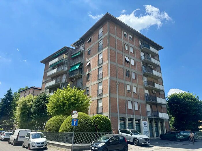 Appartamento trilocale in vendita in Via Edward Jenner, Parma