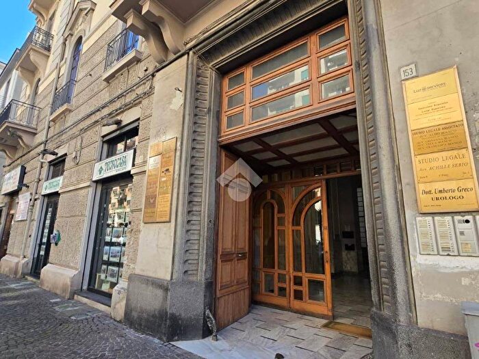 Appartamento con 5 locali in affitto in Corso Giuseppe Garibaldi, Centro, Salerno