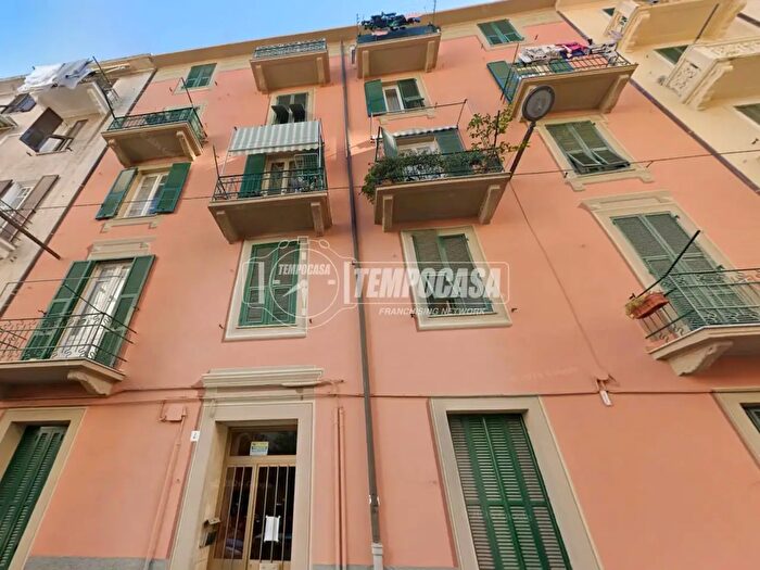 Appartamento bilocale in vendita in Via Maria Solari, Savona