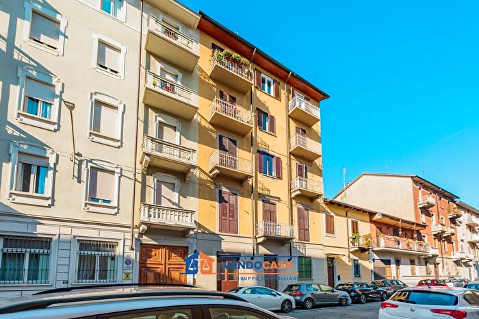 Appartamento trilocale in vendita in Via Cumiana, Torino