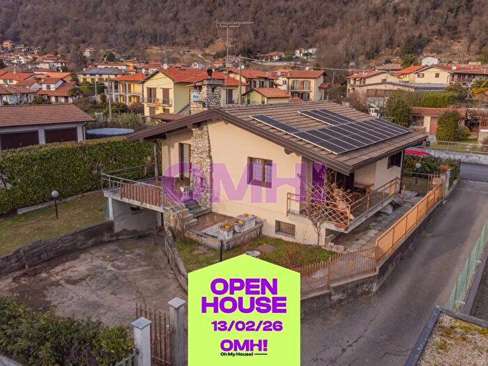 Casa con 5 locali in vendita in Monte Colonna, Cuveglio