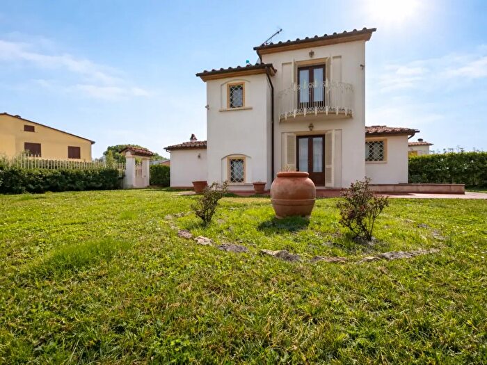 Casa quadrilocale in vendita in Via Antonio Gramsci, Larciano