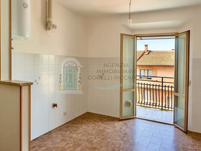 Appartamento trilocale in vendita in Asciano