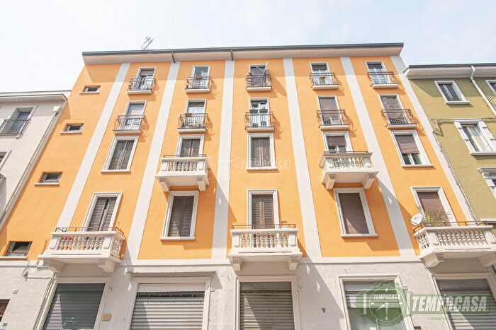 Appartamento bilocale in vendita in Via Monte San Michele, Sesto San Giovanni