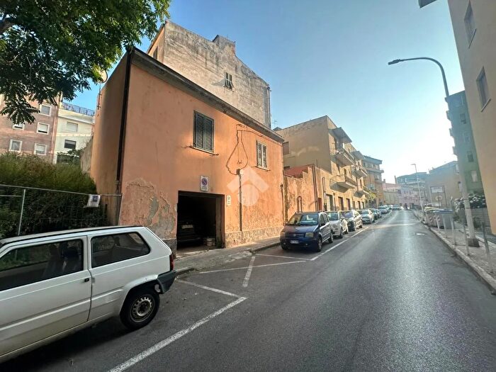 Appartamento quadrilocale in vendita in Via Monsignor Marongiu del Rio, Sassari
