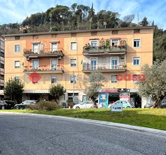 Appartamento con 5 locali in affitto in Via Gaetano di Biasio, Centro, Cassino