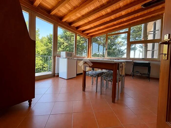 Casa con 7 locali in vendita in Viale Giovanni Amendola, Rovigo