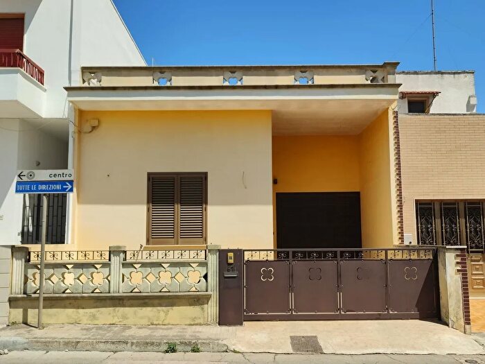 Casa trilocale in vendita in Casarano