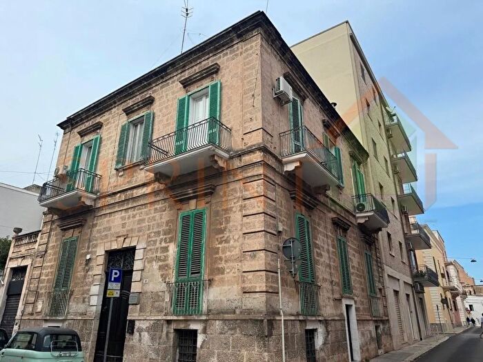 Casa in vendita in Via Emilio Indelli, Monopoli