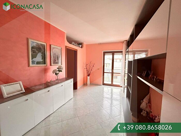 Appartamento trilocale in vendita in Via Redipuglia a, Bitetto