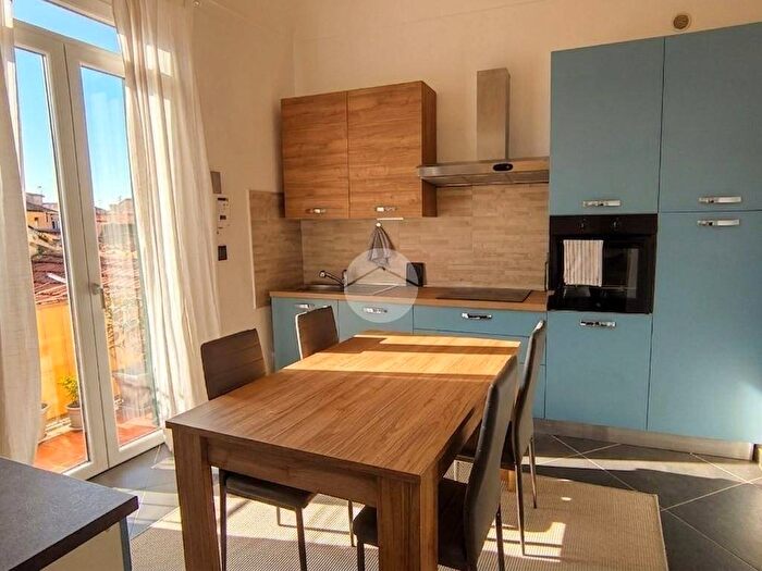 Appartamento trilocale in affitto in Via Lega Lombarda, Centro, Valenza