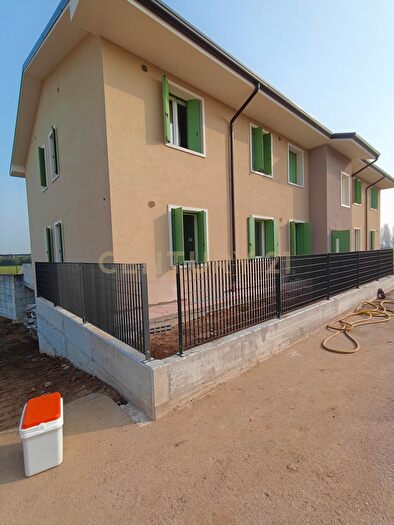 Appartamento bilocale in vendita in Via Toffanelle Nuove, Zevio
