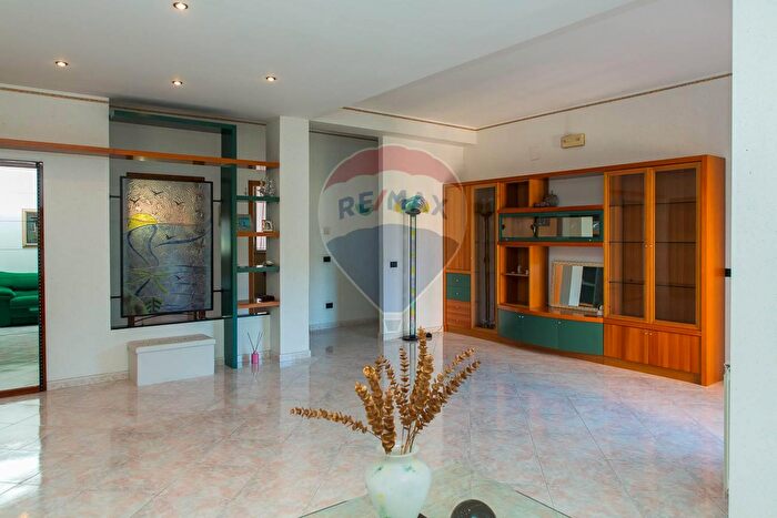 Appartamento quadrilocale in vendita in Via della Liberazione, Carlentini