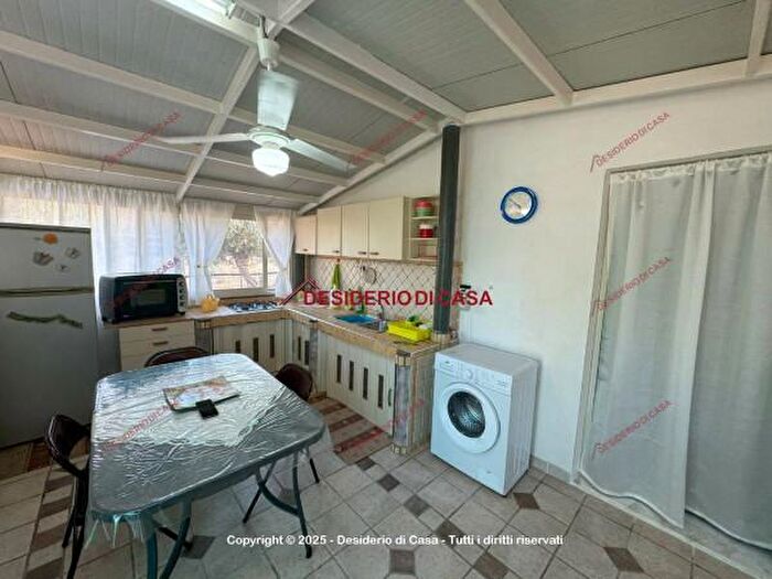 Casa con 6 locali in vendita in Autostrada MessinaPalermo, Campofelice Di Roccella