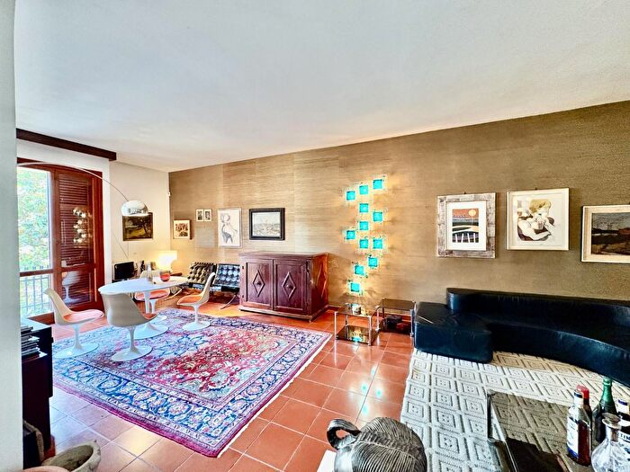 Casa con 9 locali in vendita in a F Vallesi, Castelfiorentino