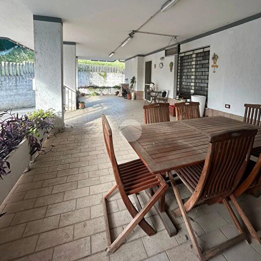 Appartamento bilocale in vendita in Via Palena, Chieti