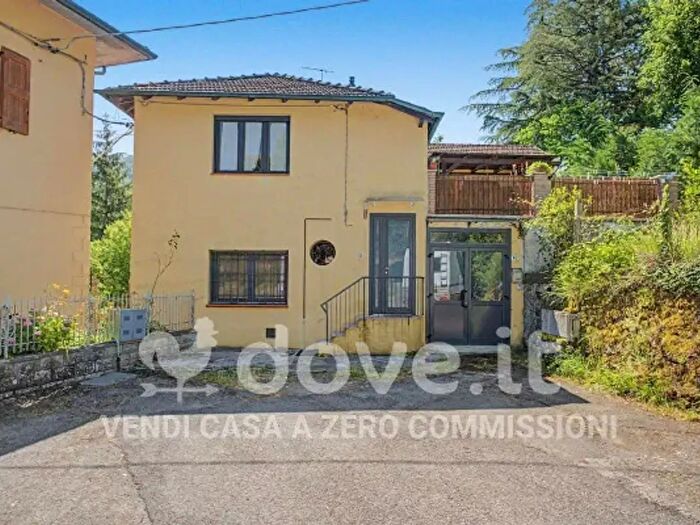 Appartamento trilocale in vendita in Via Spianamento, Castiglione Dei Pepoli