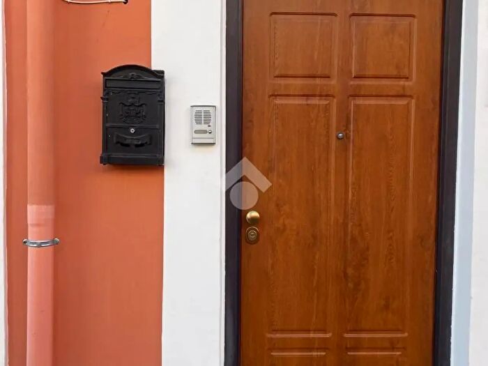 Appartamento trilocale in vendita in Via Lombardia, Nettuno