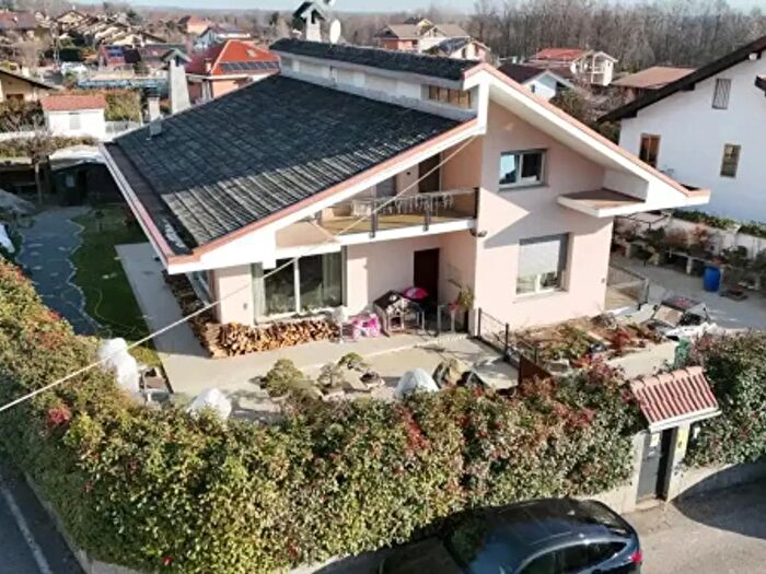 Casa con 6 locali in vendita in Via Avigliana, Givoletto
