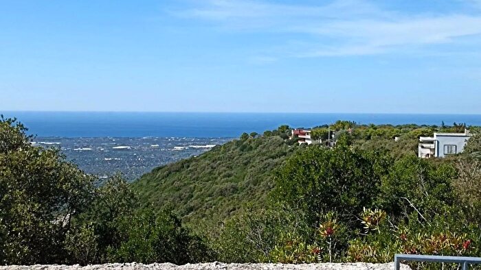 Casa con 6 locali in vendita in Monopoli