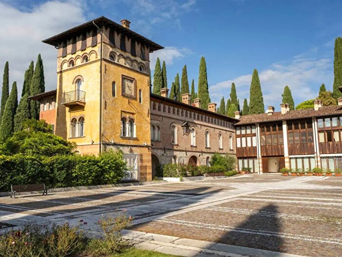 Appartamento trilocale in vendita in Polpenazze del Garda