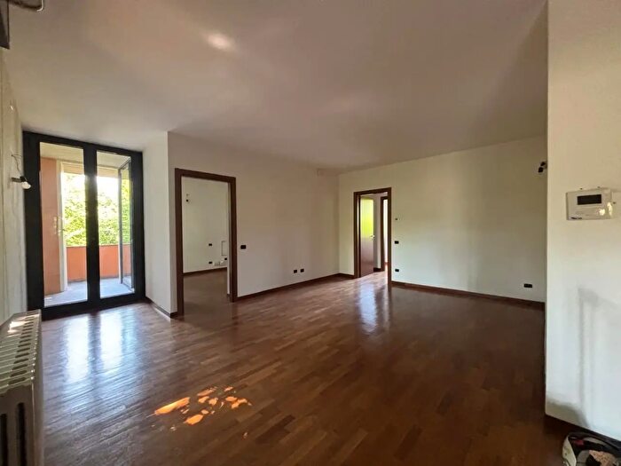 Appartamento trilocale in vendita in Via Giovane Italia, Como