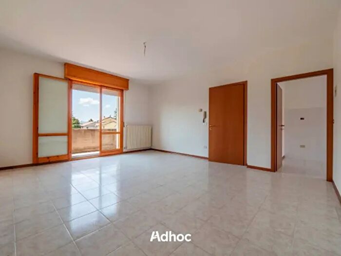 Appartamento quadrilocale in vendita in Via Fermignano, Fano
