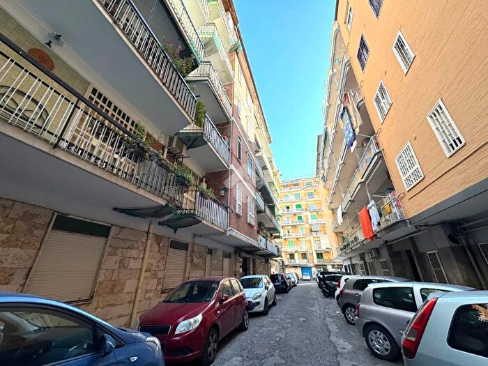 Appartamento bilocale in vendita in III Traversa Maglione, Napoli