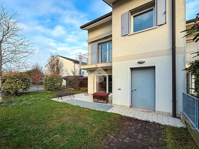 Casa con 5 locali in vendita in Via Mazzini, Mirano