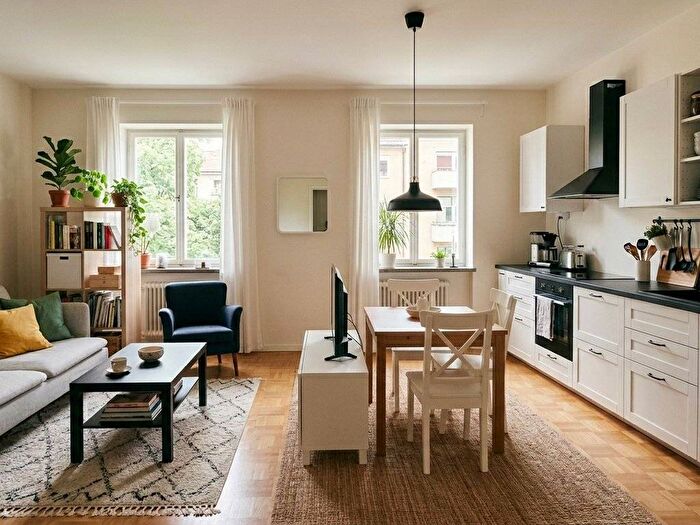 Appartamento trilocale in affitto in Via delle Luglie, Fuori Porta Romana, Siena