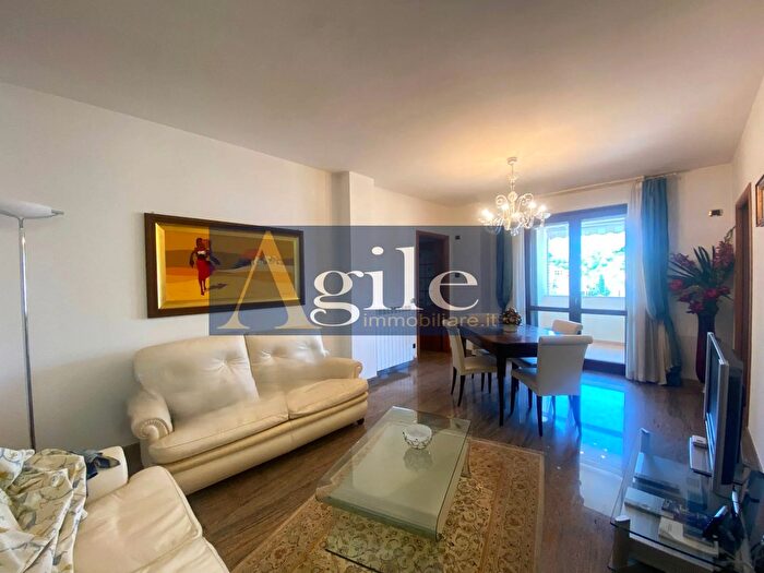 Appartamento con 5 locali in vendita in Via Tronto, San Benedetto Del Tronto