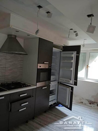 Casa con 6 locali in vendita in Quingentole