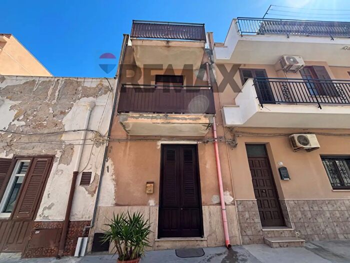 Casa con 5 locali in vendita in Via Giacomo Matteotti, Terrasini