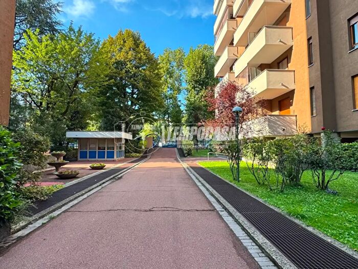 Appartamento bilocale in vendita in Via Papa Giovanni XXIII, Cologno Monzese