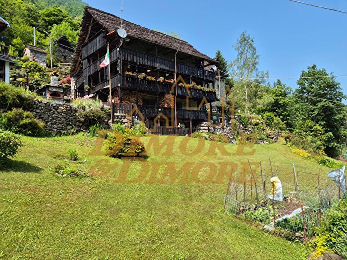 Casa con 5 locali in vendita in Ronchi Dentro, Vanzone Con San Carlo