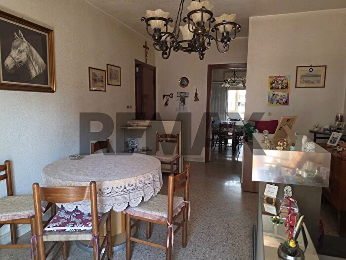 Appartamento con 5 locali in vendita in Viale Moncada, Catania