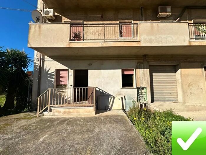 Appartamento trilocale in vendita in Campo Calabro