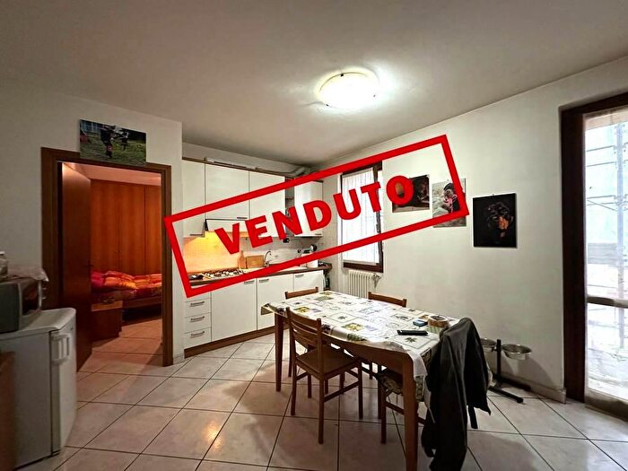 Appartamento bilocale in vendita in Via Paolo Bossi, Chiavenna