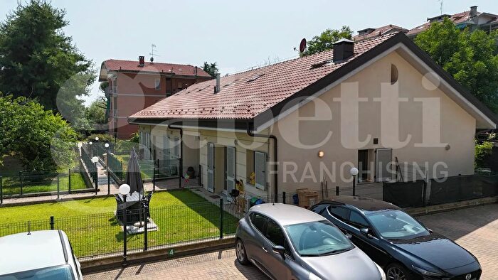 Case in Vendita e in Affitto - 3