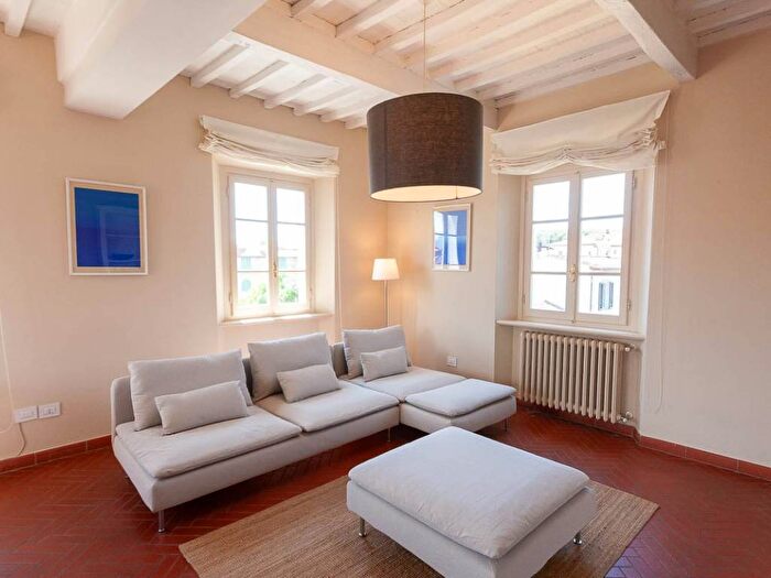 Appartamento bilocale in affitto in Via Giovanni Montauti, Centro, Forte dei Marmi