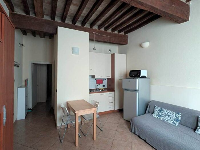 Appartamento bilocale in affitto in Centro Storico, Parma