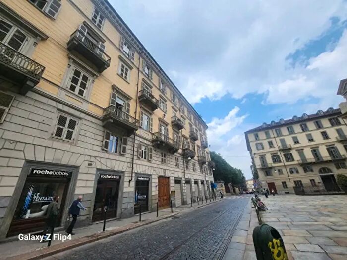 Appartamento trilocale in vendita in Via della Consolata, Torino
